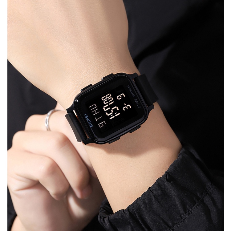 Đồng Hồ Điện Tử SKMEI Mặt Vuông Viền Cong Chống Thấm Nước Thời Trang Cho Nam