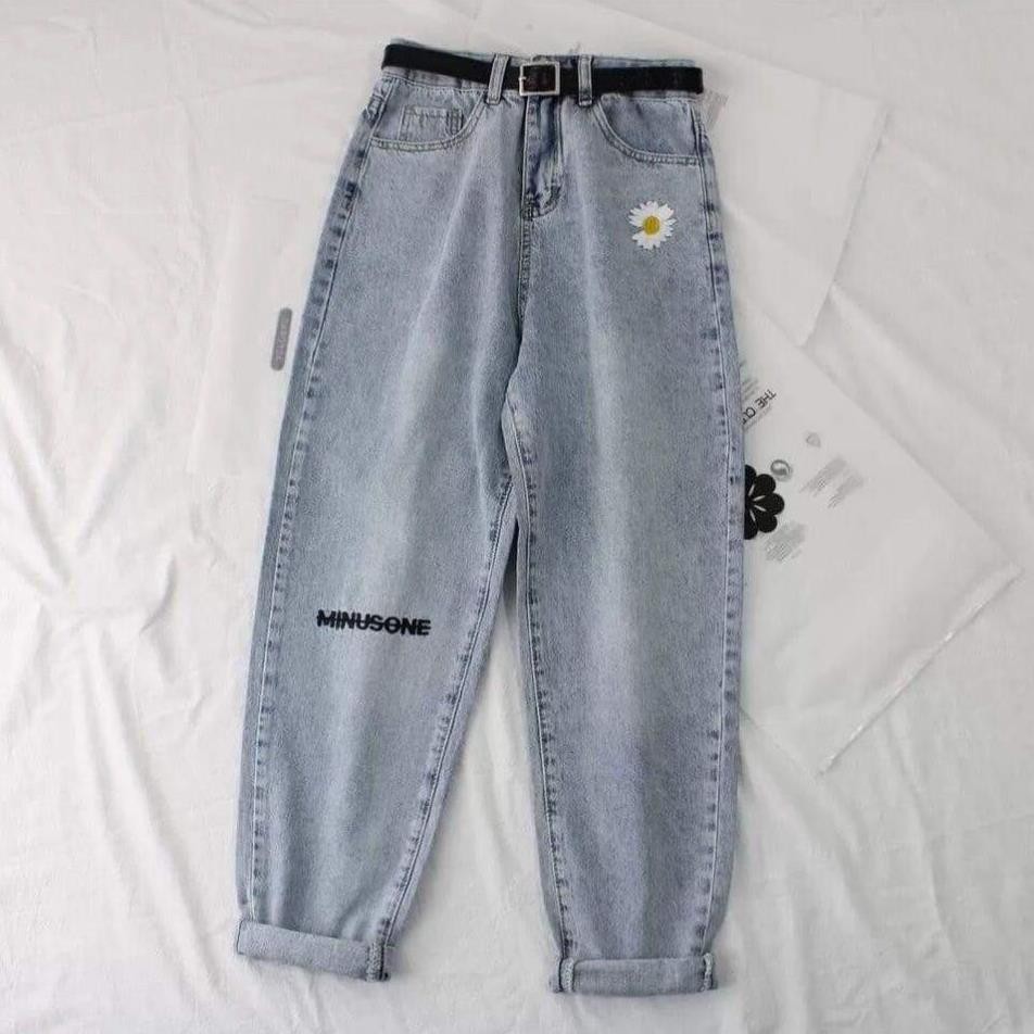 Quần baggy jean nữ thêu hoa cúc chữ MINUSONE F08