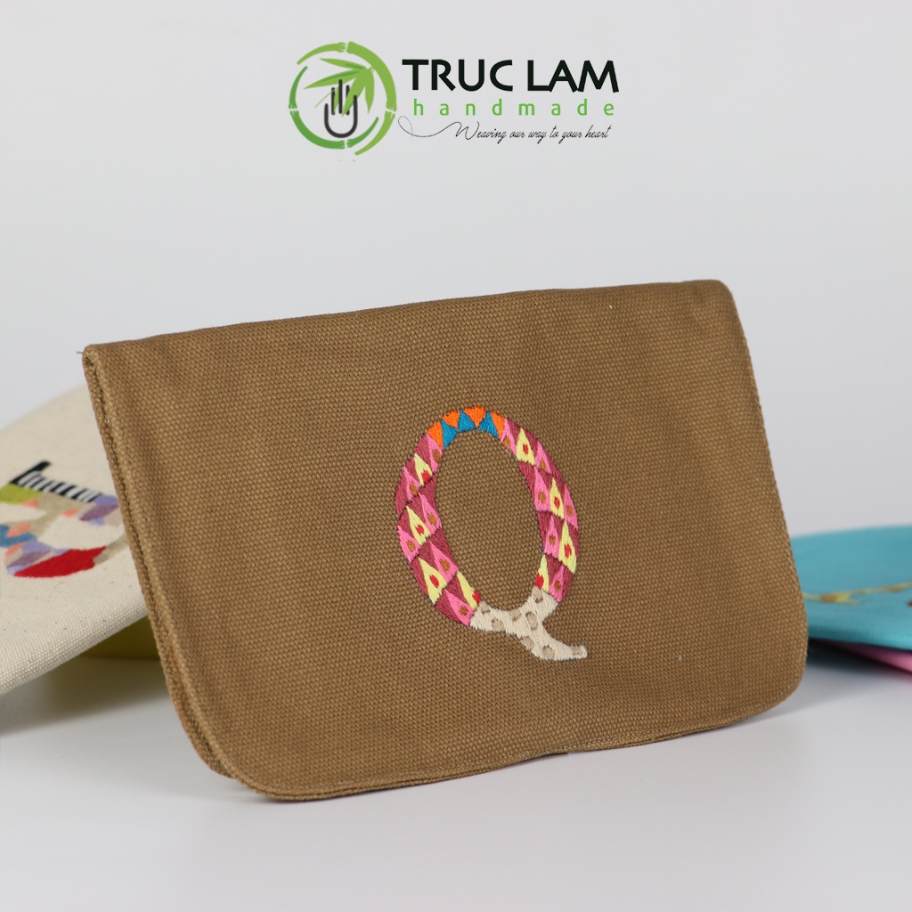 Ví Nữ Cầm Tay Thêu Họa Tiết Chữ Cái A Q R W Phối Màu Cực Đẹp - Trúc Lâm Handmade