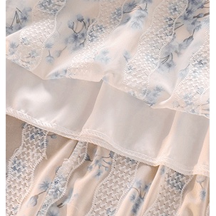 QKOOLE  Đầm Hai Dây Họa Tiết Hoa Xinh Xắn Phong Cách Hàn Quốc