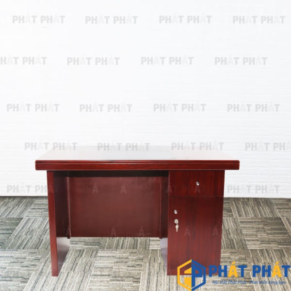Bàn văn phòng Phát Phát 1.4x0.7m có hộc tủ. Bàn làm việc giám đốc, trưởng phòng chính hãng - BTP4H