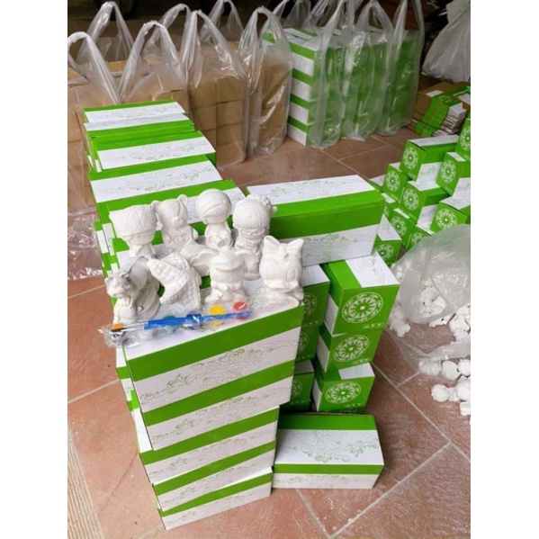 Tượng tô màu cho bé, bé tô tượng set 10 con kích thước 5-10 cm tặng kèm màu và bút tô