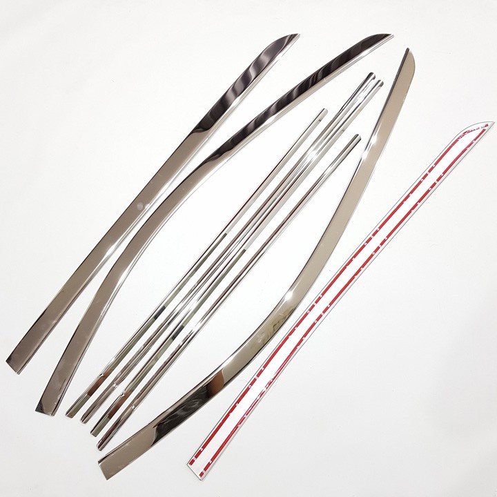 Nẹp Viên Cong, Chân Kính Inox Cho Xe Ertiga, XL7 2019 2020 2021