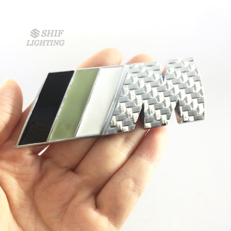 Miếng dán hình logo ///M bằng kim loại mặt sợi carbon dành cho xe hơi BMW