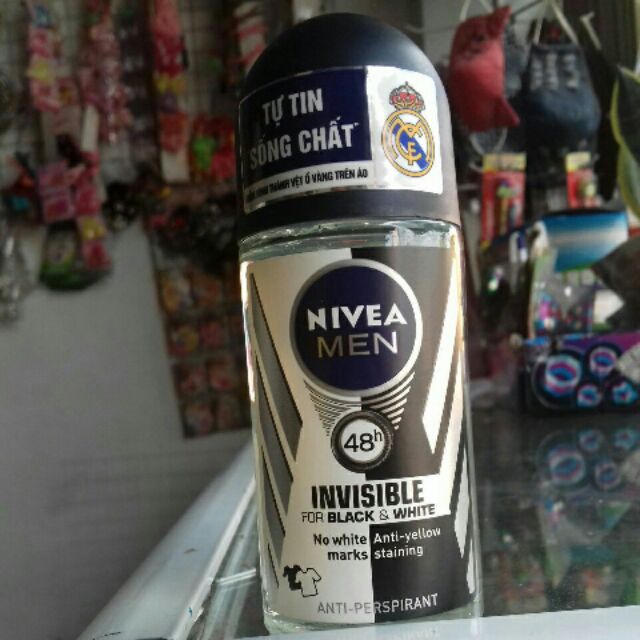 Lăn khử mùi Nivea Men Invisible