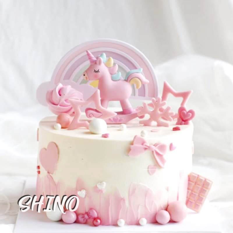Đồ chơi hình Unicorn nhựa hồng trang trí bánh