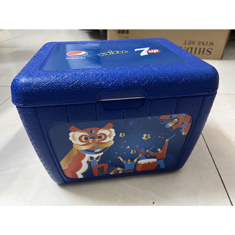 Thùng đựng đá bi