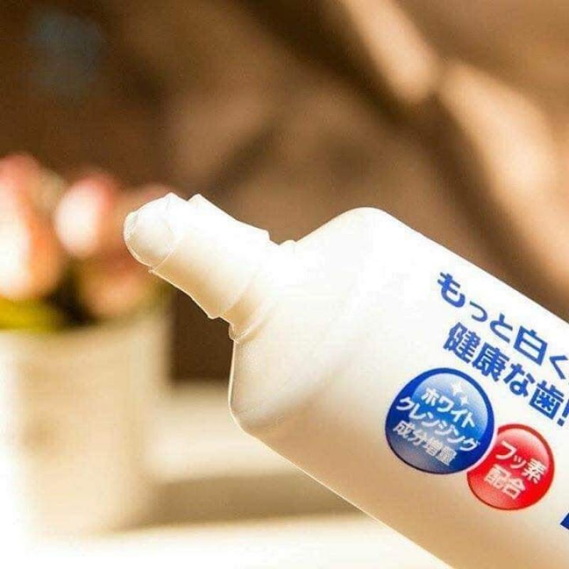 Kem đánh răng trắng răng White & White 150g Nhật Bản chính hãng