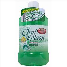 Nước súc miệng hương bạc hà Oral Splash 1000ml