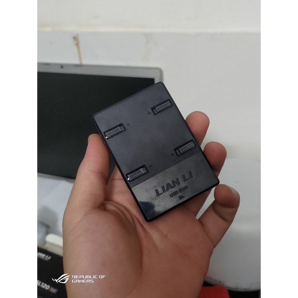 Quạt tản nhiệt LIAN LI UNI FAN SL120 | SL140 LED ARGB 5V
