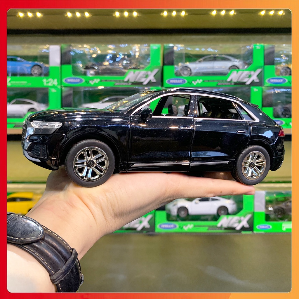 Mô hình xe Audi Q8 tỉ lệ 1:24 CHEZHI