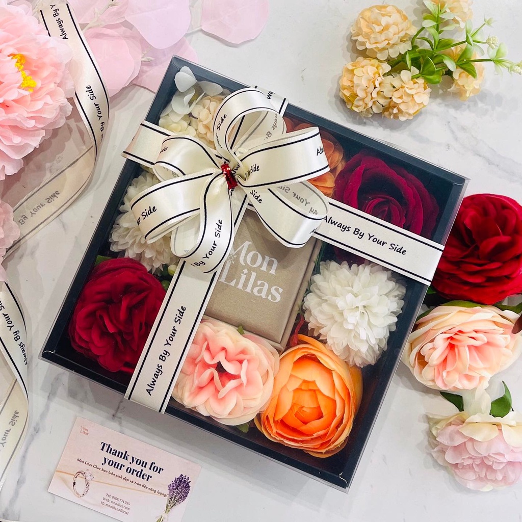 Hộp hoa lụa Mon Lilas đựng quà tặng ngày lễ dành cho người thân yêu