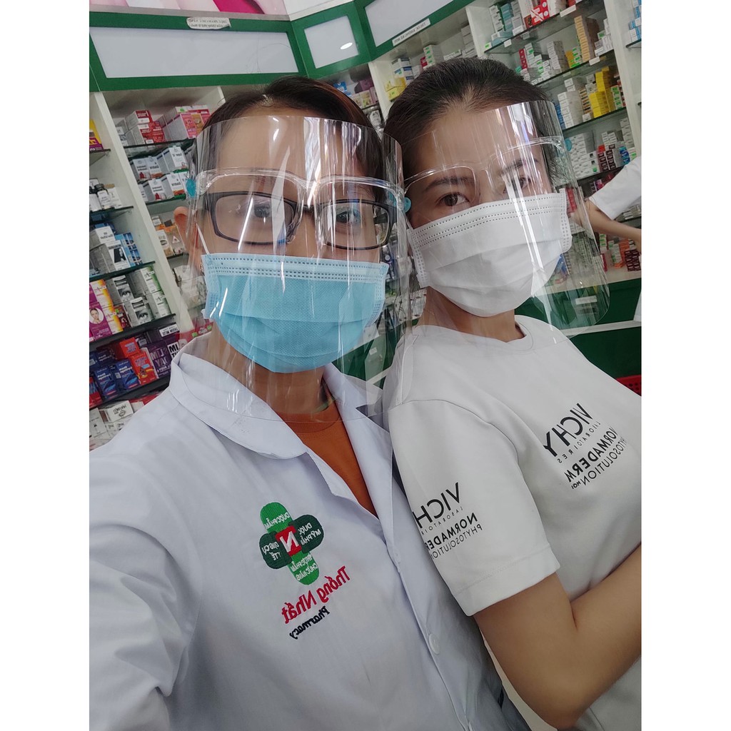[COMBO MÙA DỊCH] - 10 cái khẩu trang 4D cao cấp và 01 kính bảo hộ chống giọt bắn thời trang