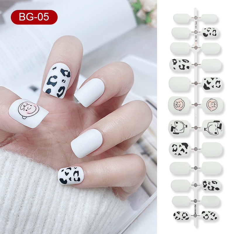 [Hàng mới về] Bộ 24 móng tay giả bằng acrylic trang trí nghệ thuật dễ thương nhiều họa tiết tùy chọn kèm keo dán