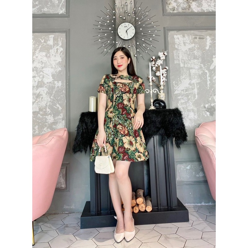 Big size Đầm Gấm Hoa Khoét ngực Đủ size