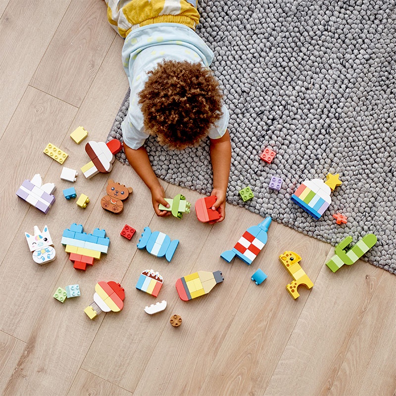 Đồ Chơi LEGO DUPLO Bộ Gạch Duplo Sáng Tạo Cho Bé 10978
