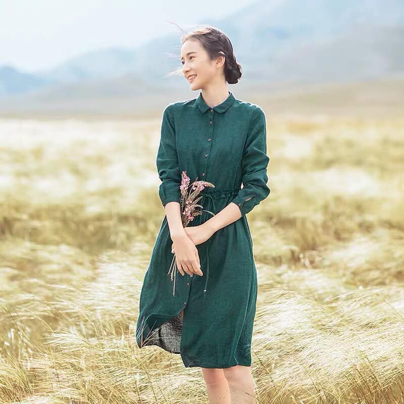 Đầm linen dáng sơ mi rút eo cổ sen