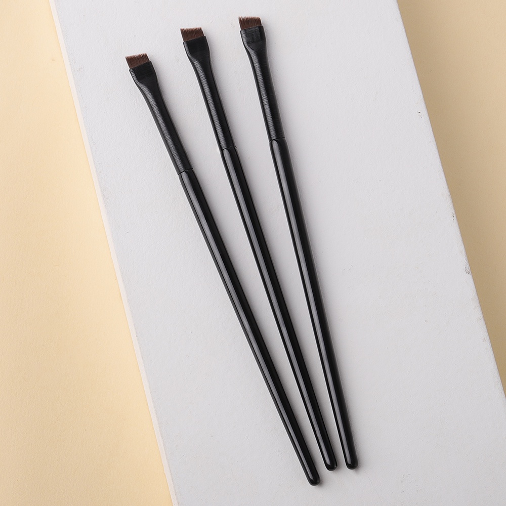 Cọ kẻ mắt màu đen dành cho người mới bắt đầu  HS02