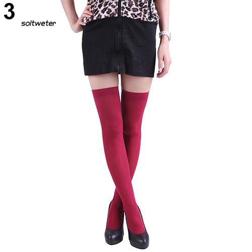 Vớ dài cao qua gối phong cách quyến rũ dành cho nữ