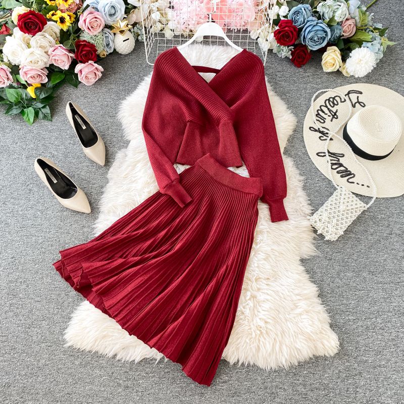 Set đầm len áo len cánh dơi + chân váy len xòe
