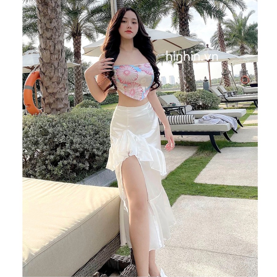 Chân váy dài lụa xẻ tà viền bèo màu trắng HCV28 - Hỉn Hỉn Store | BigBuy360 - bigbuy360.vn