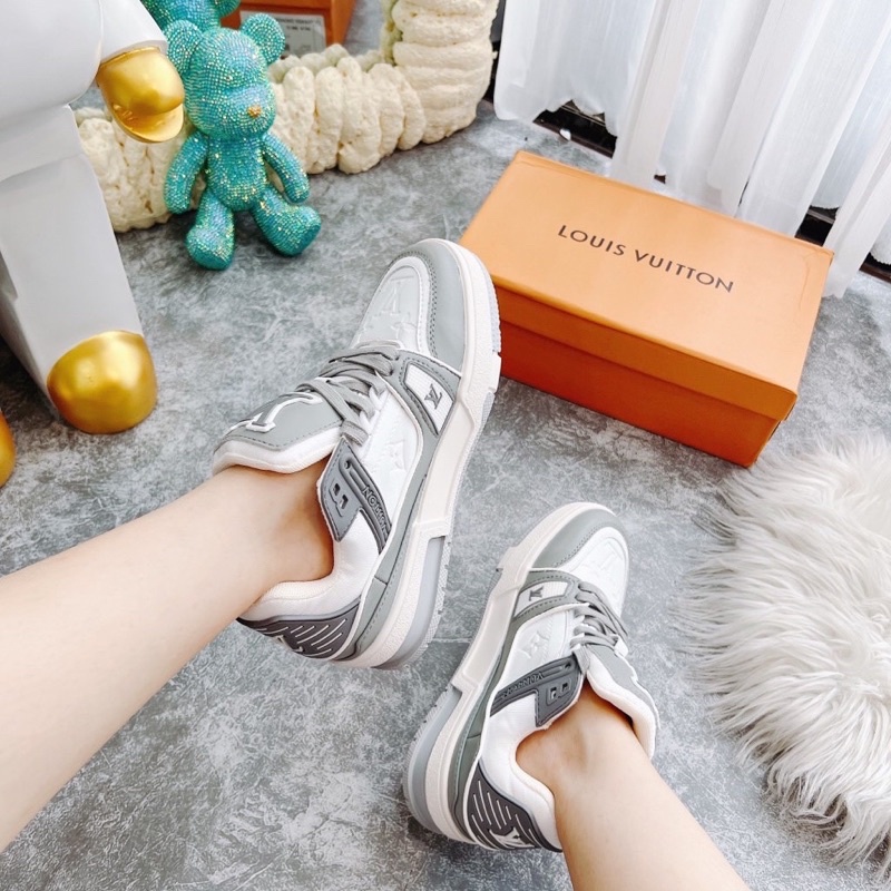 GIÀY L.V TRAINER SNEAKER WHITE GREY LAI AU