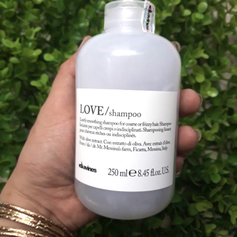 DẦU GỘI LÀM MƯỢT TÓC DÀNH CHO TÓC THÔ, XƠ, RỐI.DÀNH CHO TÓC RỐI XÙ VÀ KHÓ VÀO NẾP DAVINES LOVE SMOOTH 250ML