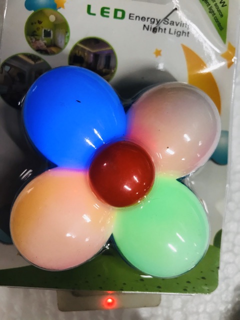 Đèn ngủ cảm ứng hình hoa 4 cánh