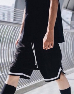QUẦN SHORT 1 LINE V ĐEN UNISEX