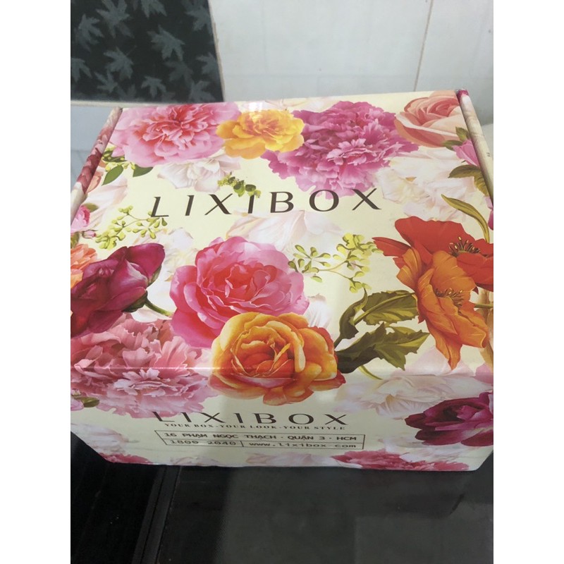 hộp quà tặng Lixibox
