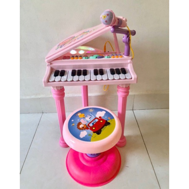 Đàn piano cao 51cm có micro