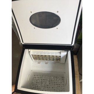 Máy làm đá viên Mini HAK Z09