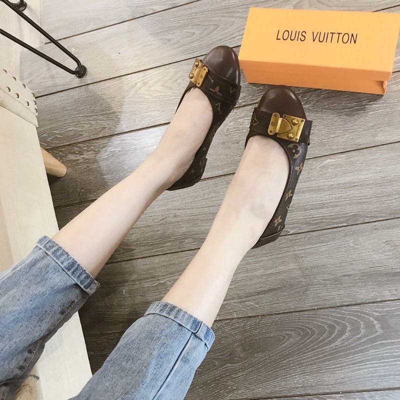 Giày bệt hoa nâu LV fullbox đẹp đủ size 35-38 nha