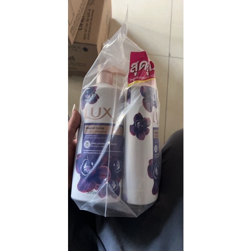 com bo 2chai Sữa Tắm LUX hương hoa phong Lan Màu Tím +Màu Hồng Thái Lan (450ml)