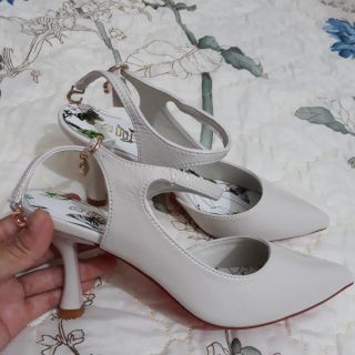 Giầy hở gót Dusto