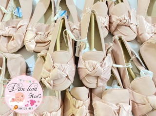 Giầy búp bê za. Ra xuất dư