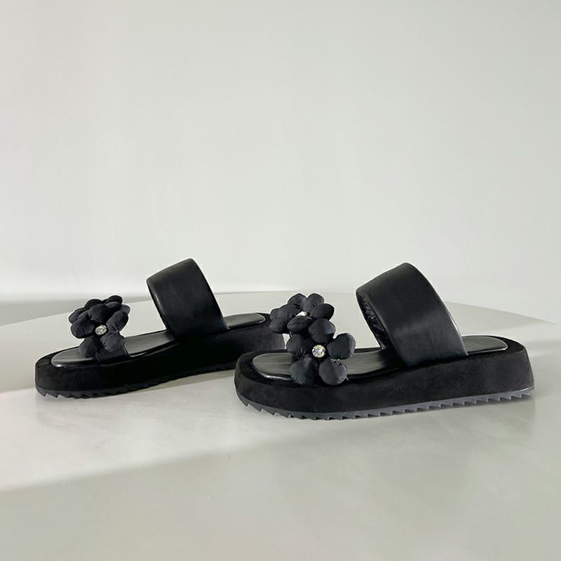 Dép đế bằng quai ngang hoa xinh xắn