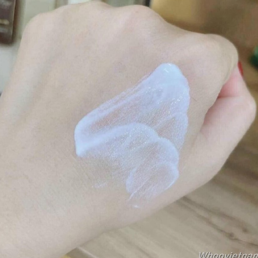 Kem Chống Nắng Ohui The First Geniture Vitamin Uv Defense Spf50+/pa++++ Vitamin B Complex 5.0%