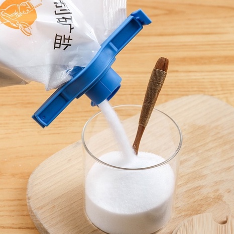 Kẹp miệng túi bảo quản thực phẩm tiện dụng cho nhà bếp