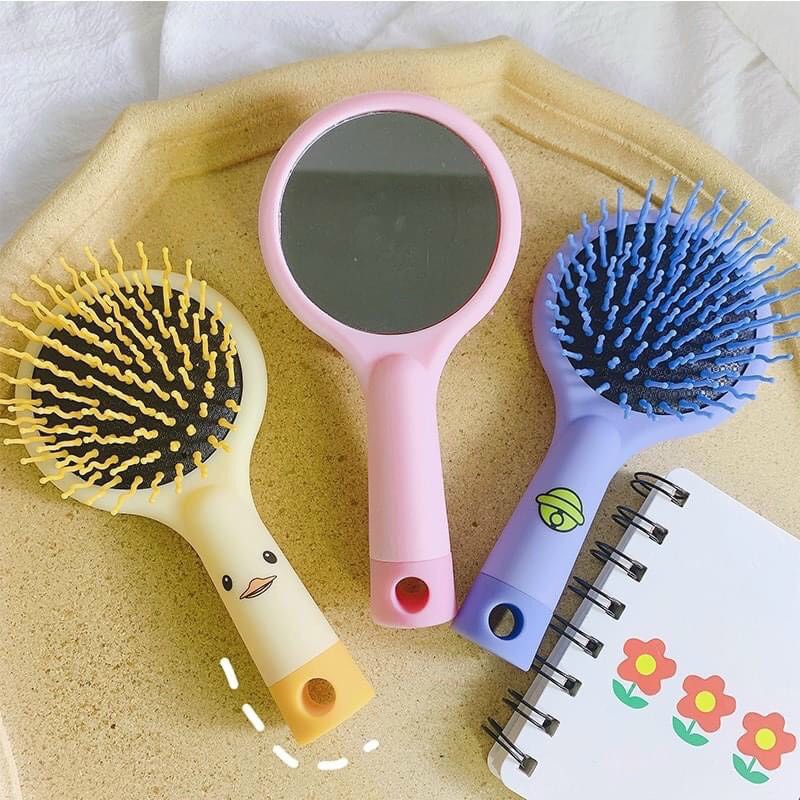 Lược gương vừa dễ thương vừa tiện dụng