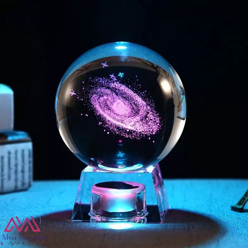 Quà tặng sinh nhật quả cầu pha lê 3D galaxy đèn led tặng sẵn hộp quà