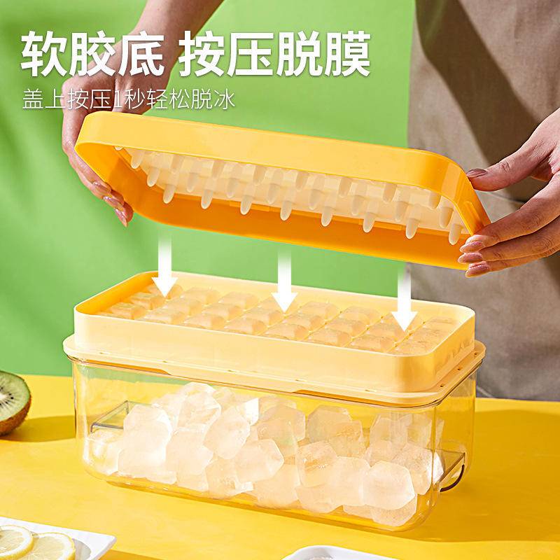 Khay làm đá bằng silicon có nắp đậy