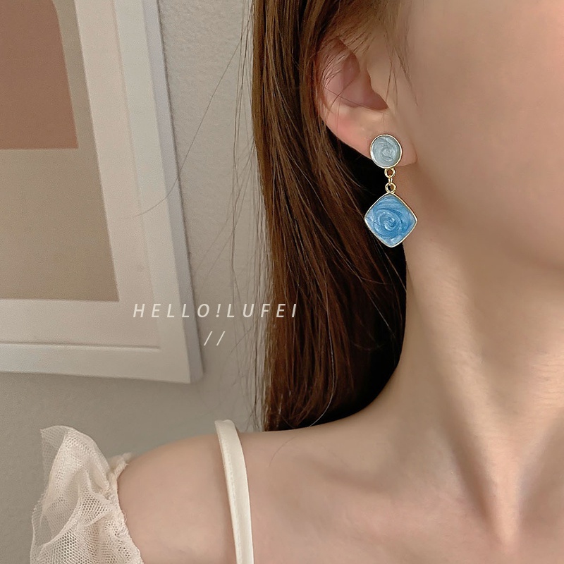 Khuyên Tai Nữ Dáng Dài Tạo Hình Độc Đáo