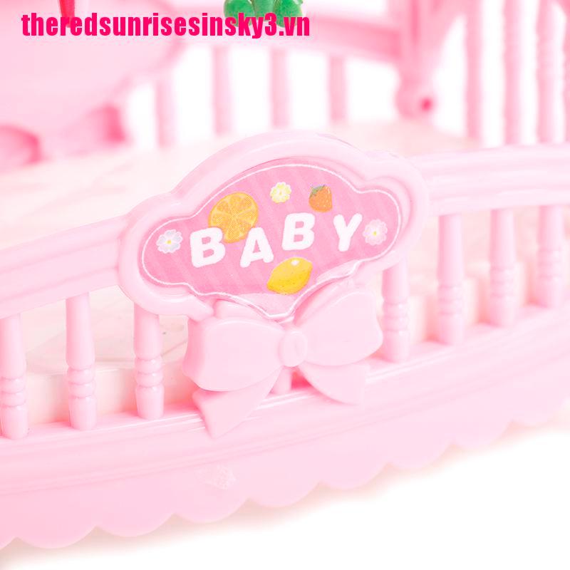 Mô hình ngựa gỗ/ giường nôi trang trí