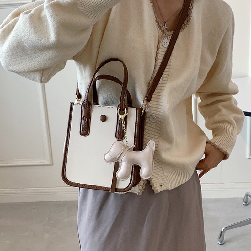 Túi xách đeo vai IELGY dáng vuông có móc khóa đáng yêu dễ phối đồ