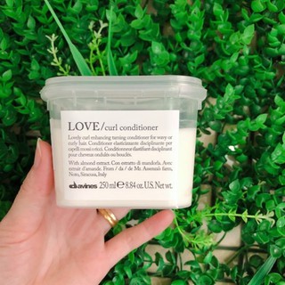 Dầu xả Davines Love Curl giữ nếp tóc uốn 250ml (ITALY)