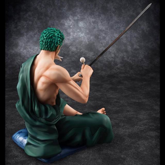 Mô hình Roronoa Zoro lau kiếm POP One piece