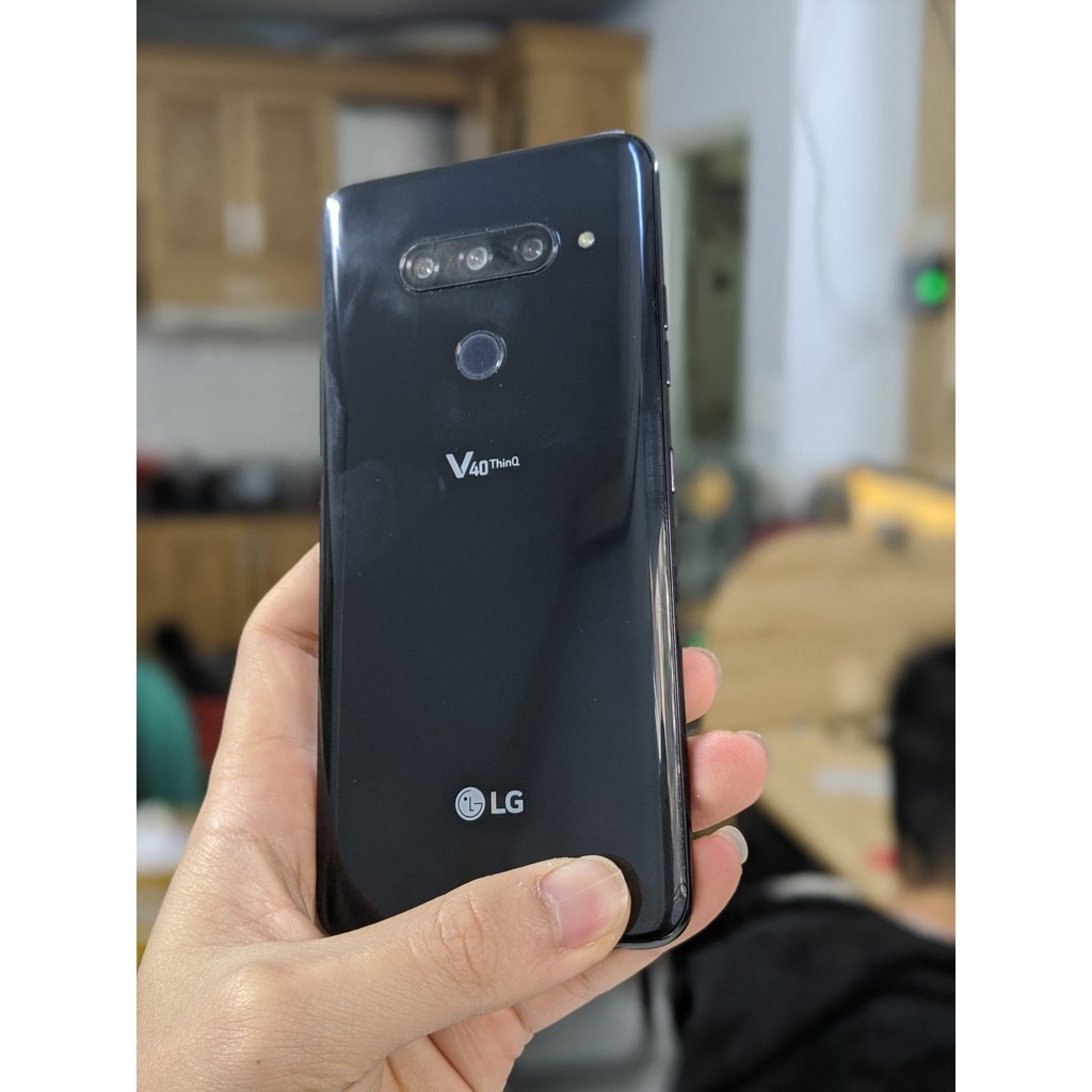 Điện thoại V40 ThinQ máy đẹp bộ nhớ 6/128Gb chip 845 | BigBuy360 - bigbuy360.vn