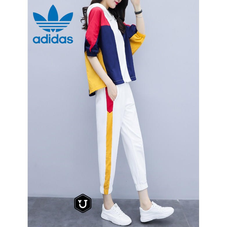 Bộ quần áo thể thao thời trang adidas sành điệu dành cho nữ