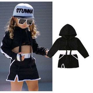Set áo Croptop tay dài có mũ + quần đùi thể thao dành cho bé
